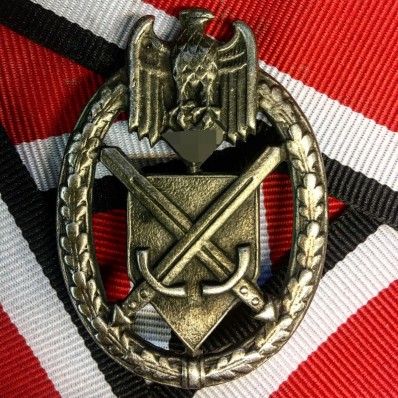 Schützenschnur Badge (With Backpin)