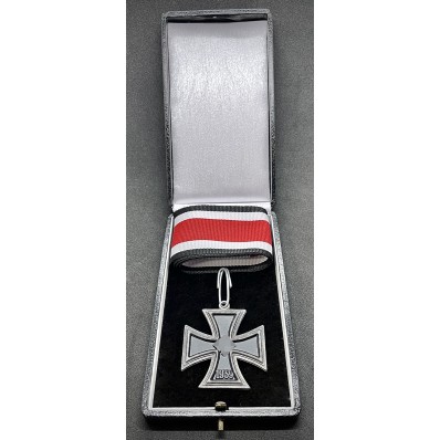 -LDO Medal Case for Knight's Cross of the Iron Cross (Medal and ribbon not included)