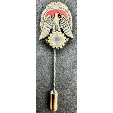 Stickpin Pioneer of Labour Badge