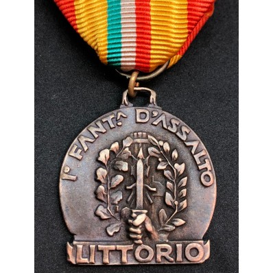 Commemorative Medal of the 1st Regiment of the Littorio Division